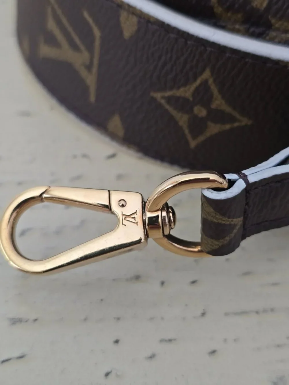 Louis Vuitton Bandouliere Shoulder Strap Hot Pink. 38.25